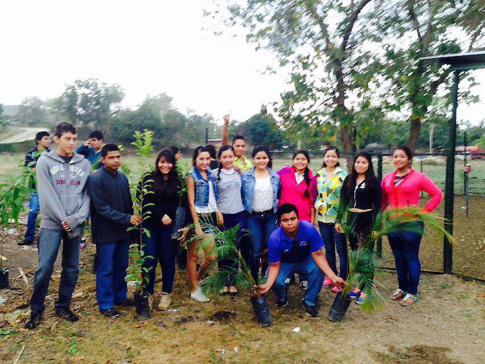 11 huerto escolar grupo jovenes